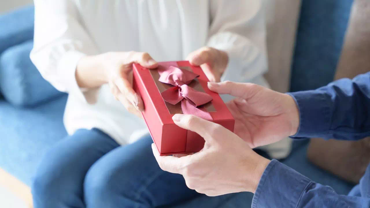 友達以上恋人未満の人への誕生日プレゼントの選び方